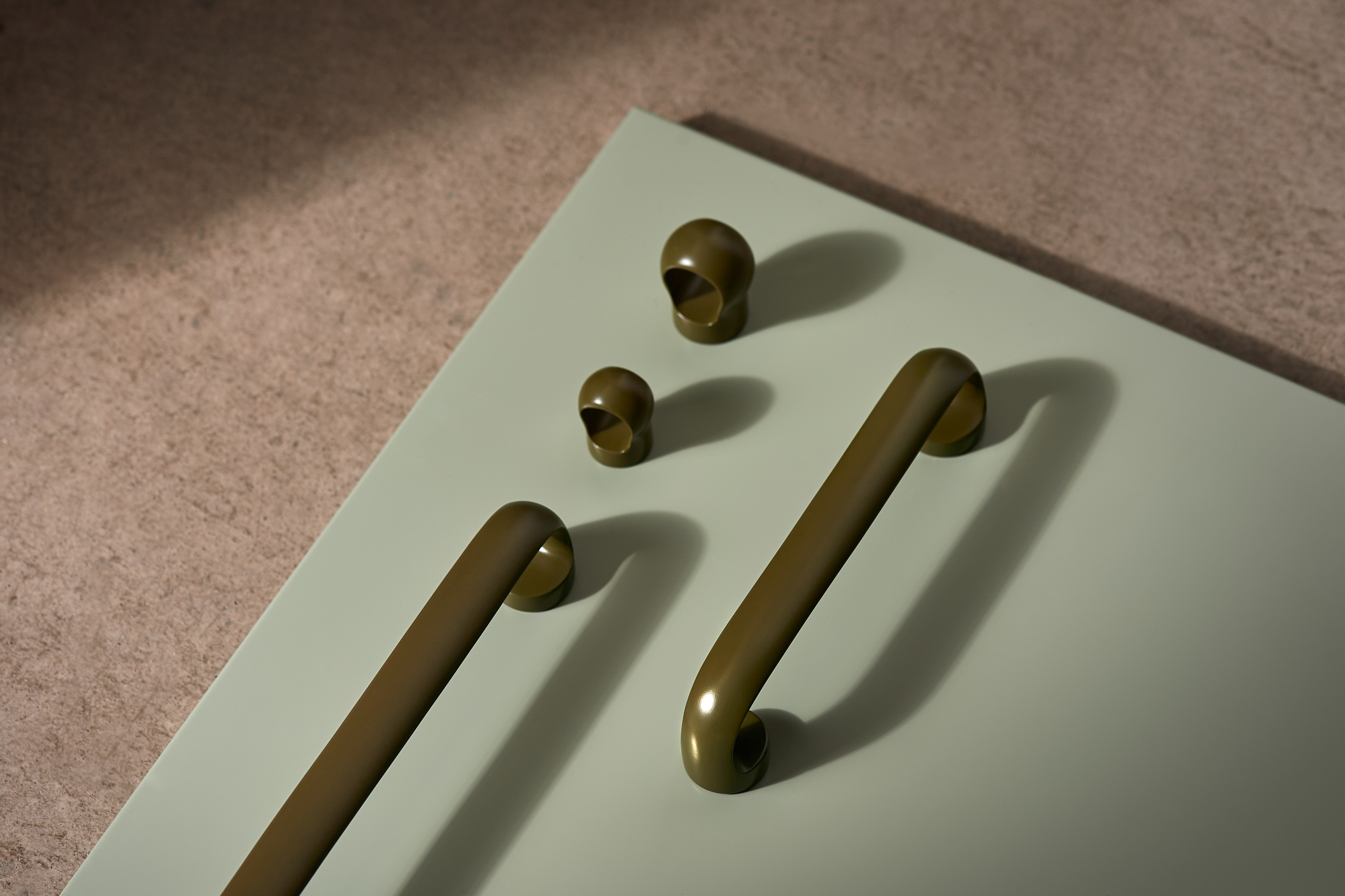 Sebastian Bergne  handle.