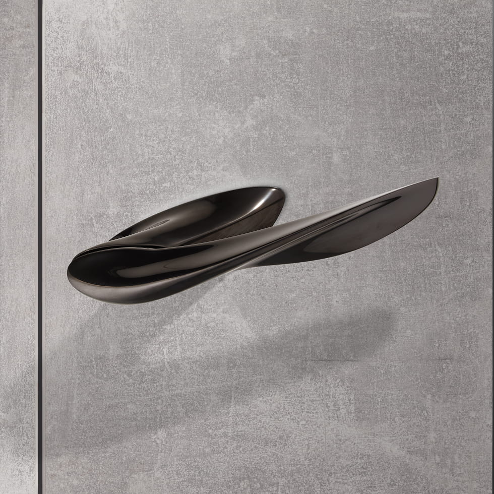 Nexxa door handle by Zaha Hadid and by izé in polished black finish.